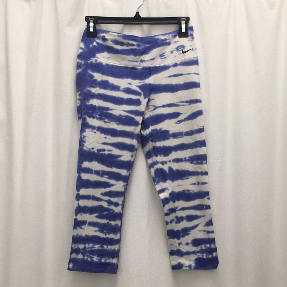 Nike tie dye workout capris